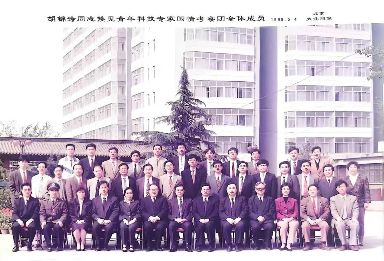 微信图片_2025-10-18_193543_792.jpg